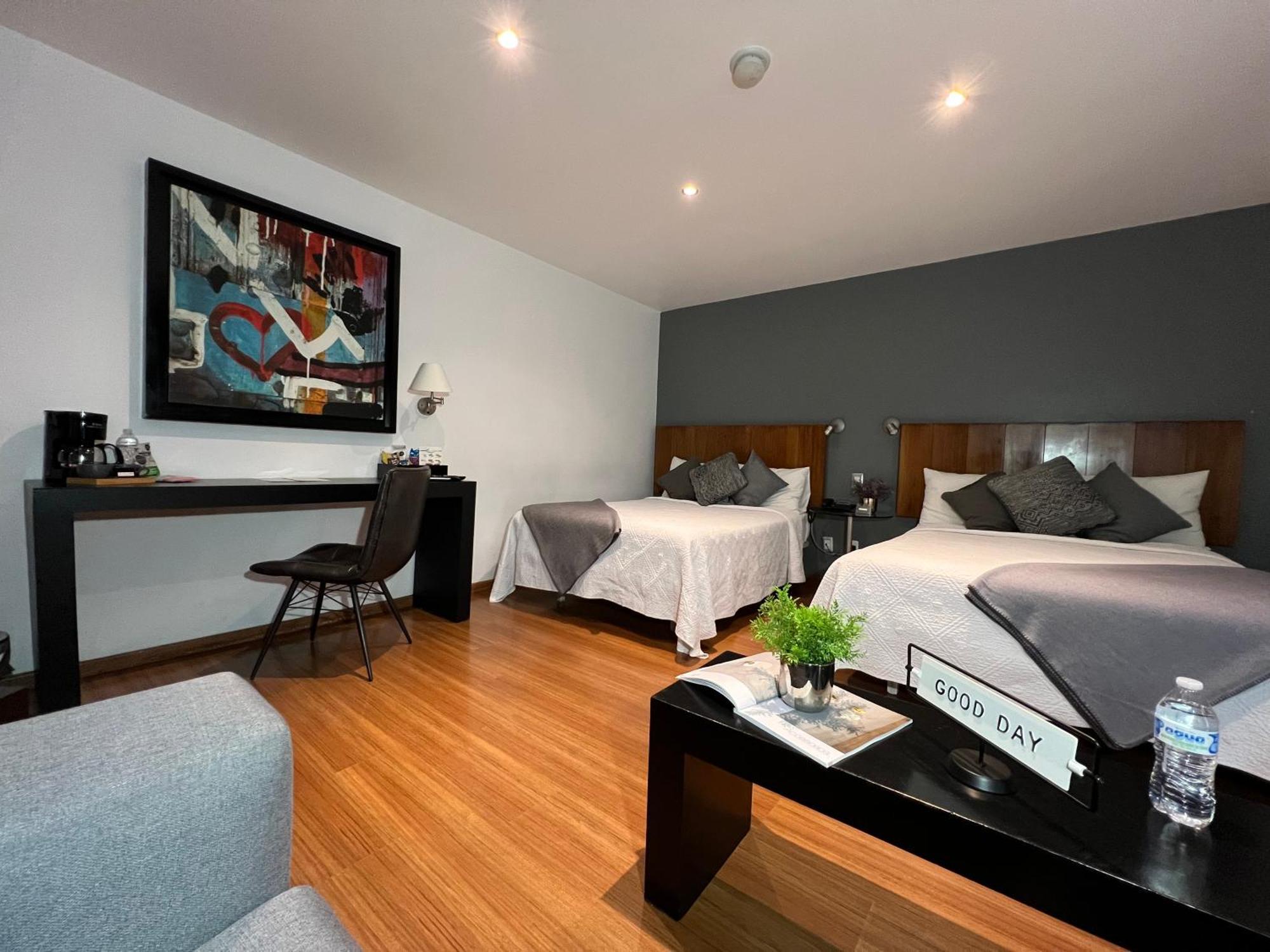 Hotel Clarum 101 Zapopan Bagian luar foto