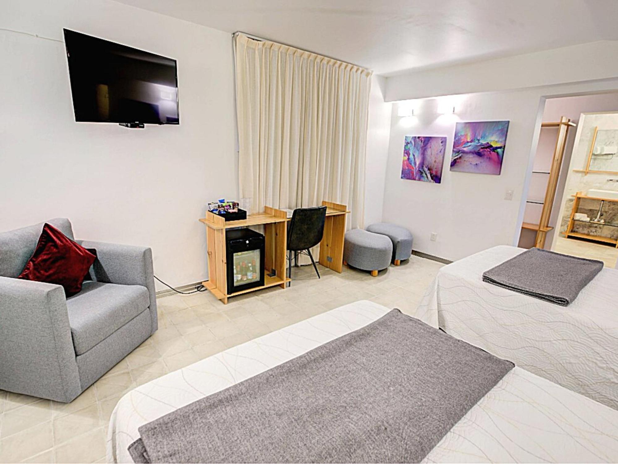 Hotel Clarum 101 Zapopan Bagian luar foto