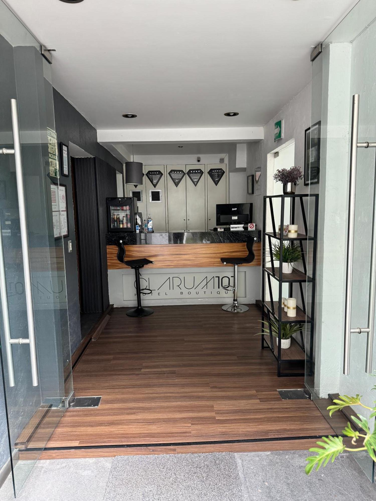 Hotel Clarum 101 Zapopan Bagian luar foto